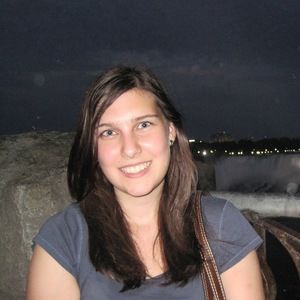 Meet your Posher, Caitlin